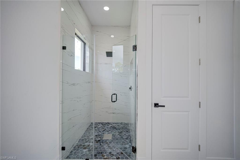 470 Laconic Ave Property Photo 14