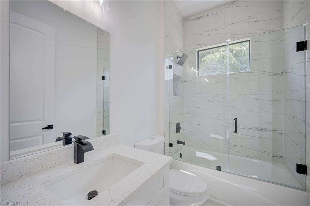 470 Laconic Ave Property Photo 17
