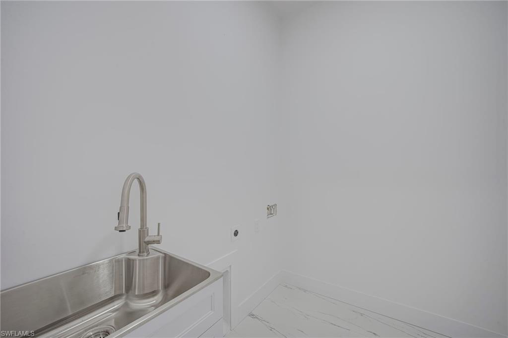 470 Laconic Ave Property Photo 19