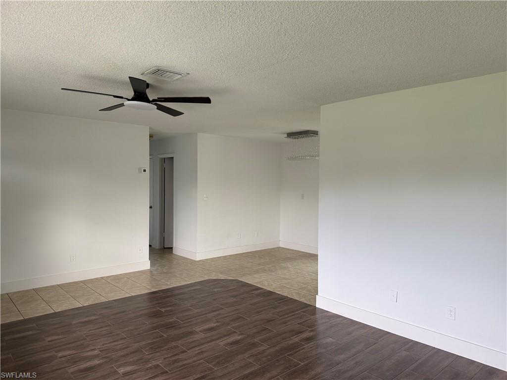 212 Davis Rd Property Photo 8