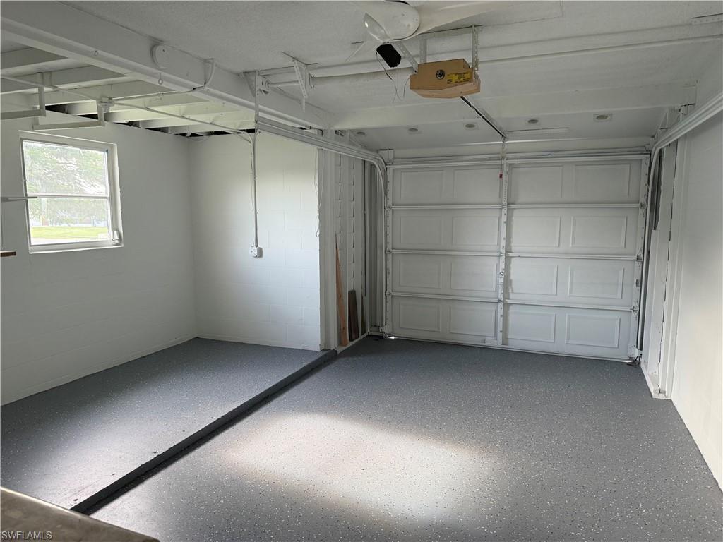 212 Davis Rd Property Photo 15