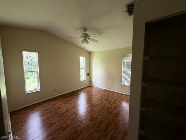 803 W 9th St Property Photo 5