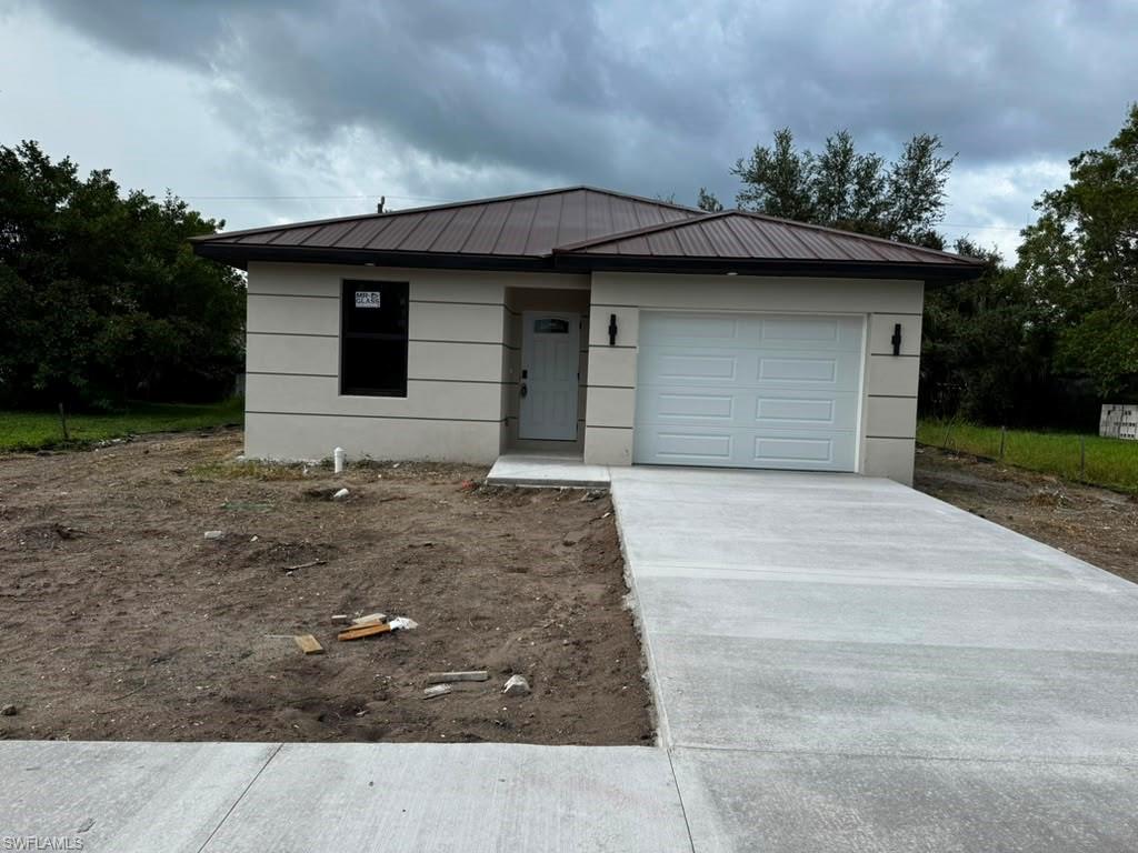 3121 Thomas ST Property Photo 1
