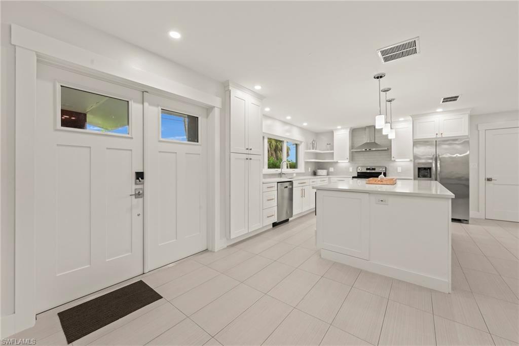 5305 Bayview Ct Property Photo 6
