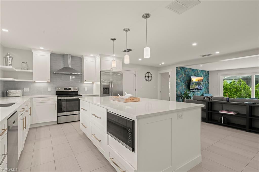 5305 Bayview Ct Property Photo 7