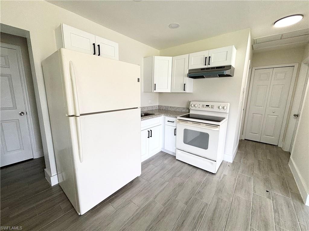 559 Wood Ave Property Photo 4