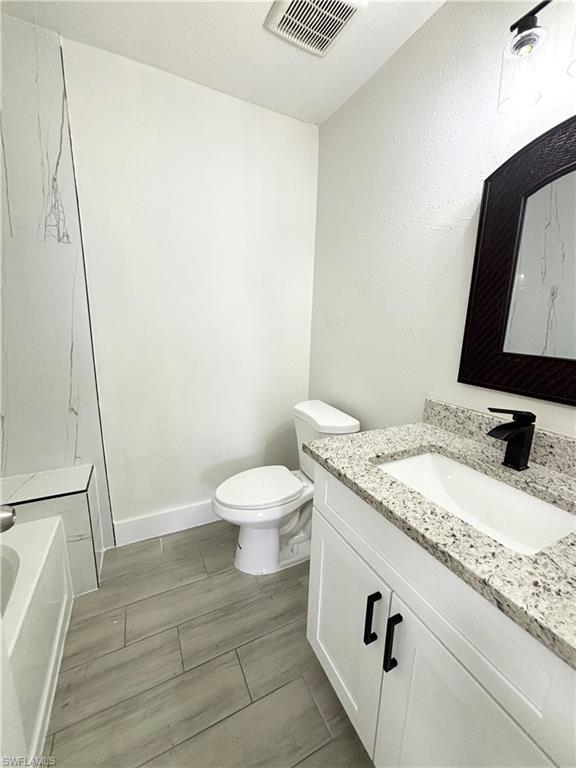 559 Wood Ave Property Photo 11