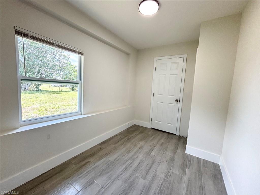 559 Wood Ave Property Photo 15