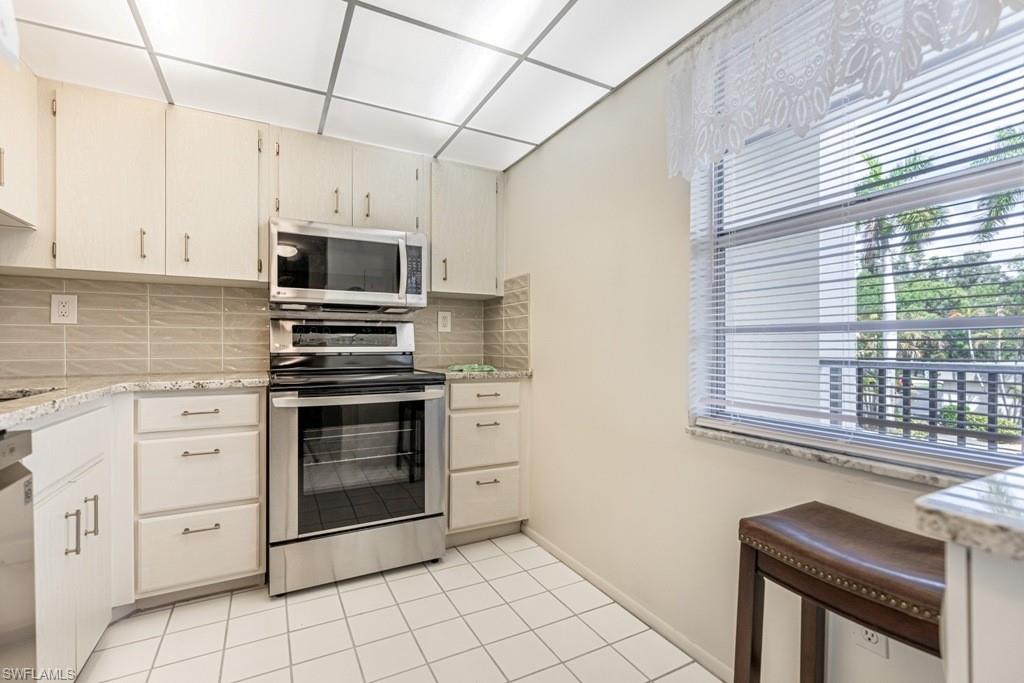 1828 Pine Valley Dr 201 Property Photo 4