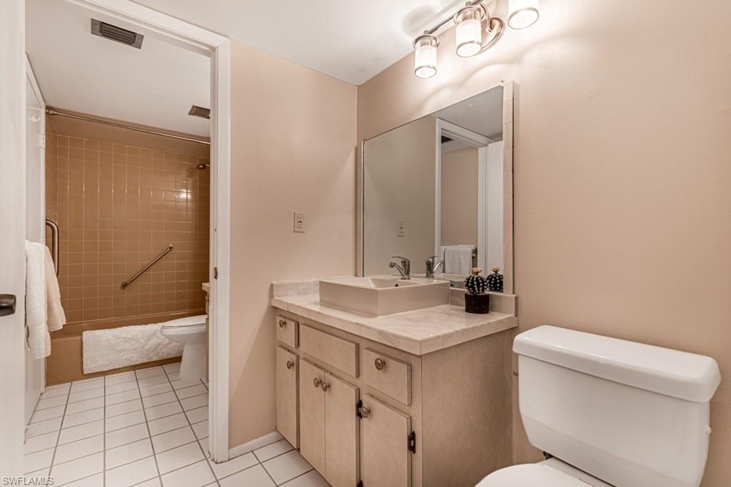 1828 Pine Valley Dr 201 Property Photo 10