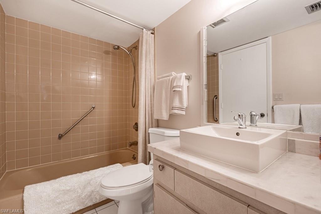 1828 Pine Valley Dr 201 Property Photo 11