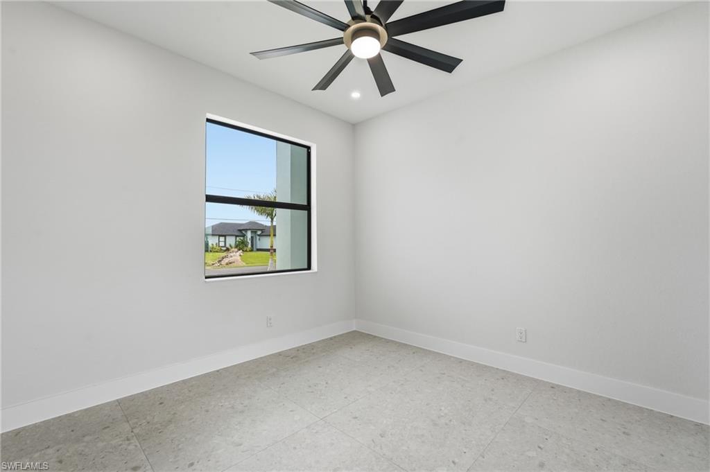 321 Ne 15th Ter Property Photo 20
