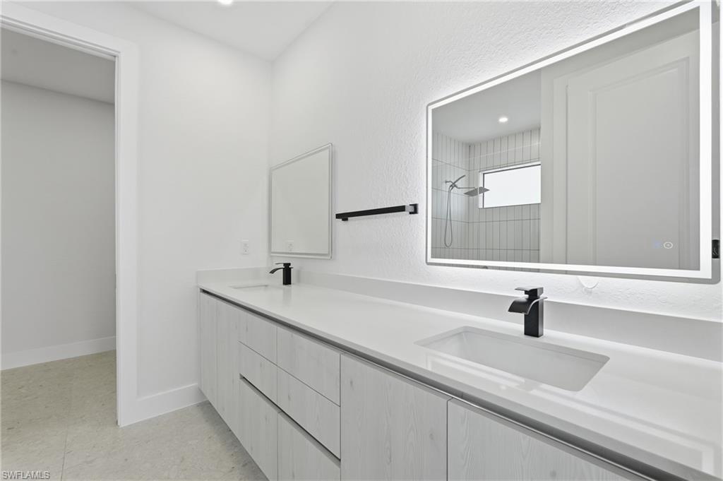 321 Ne 15th Ter Property Photo 24