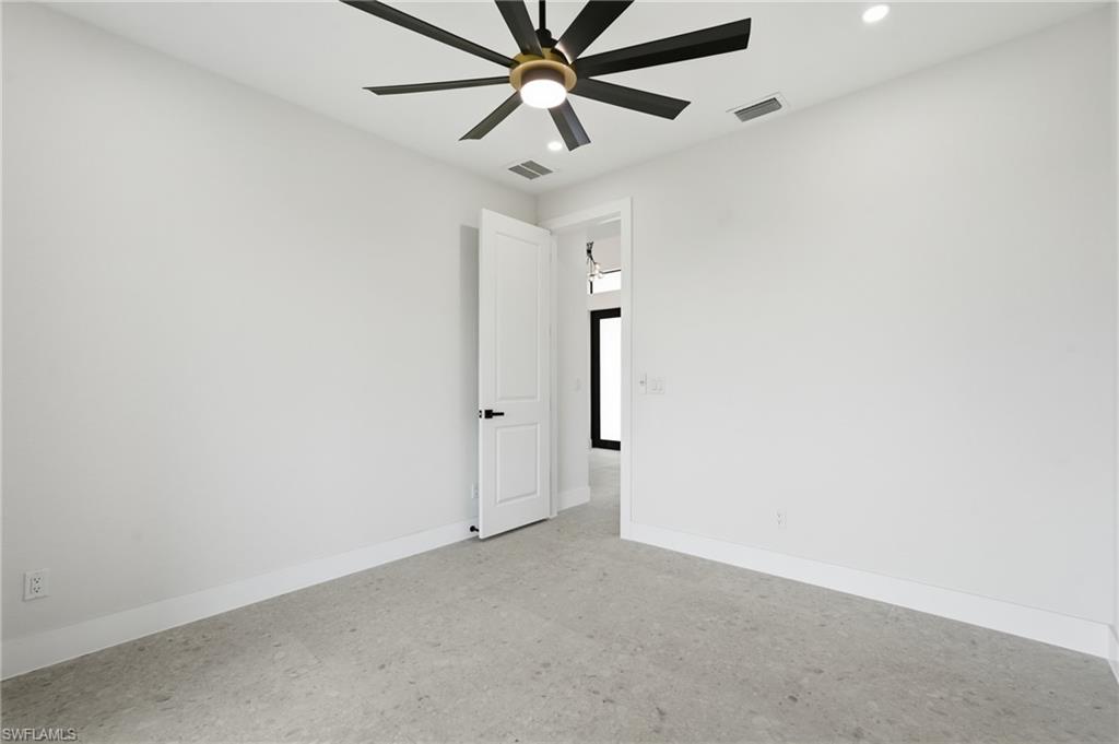 321 Ne 15th Ter Property Photo 28