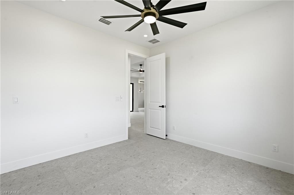 321 Ne 15th Ter Property Photo 32