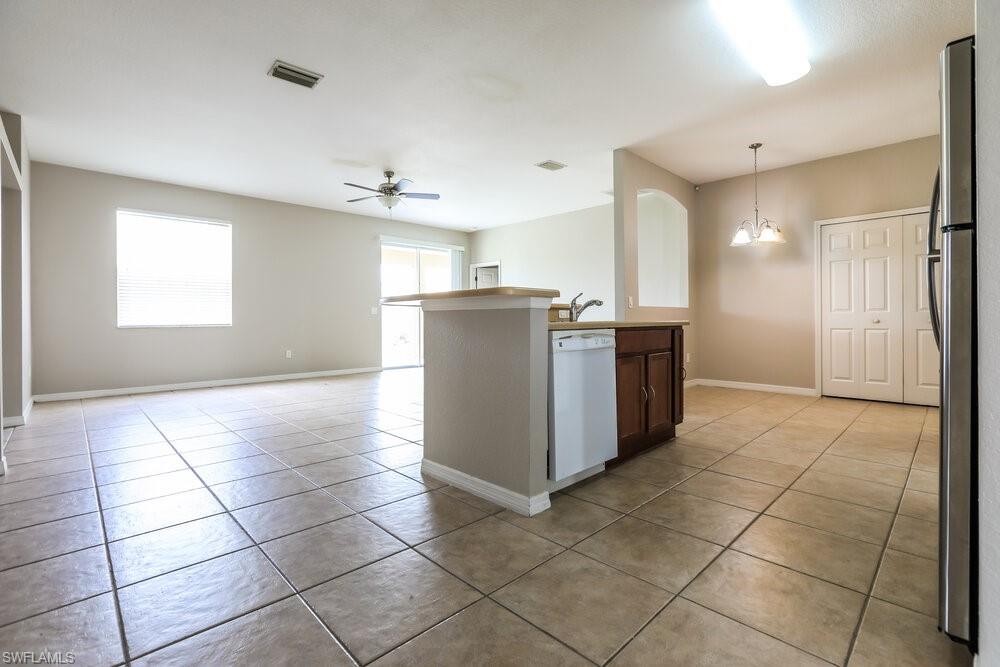 15385 Lakeland Cir Property Photo 4