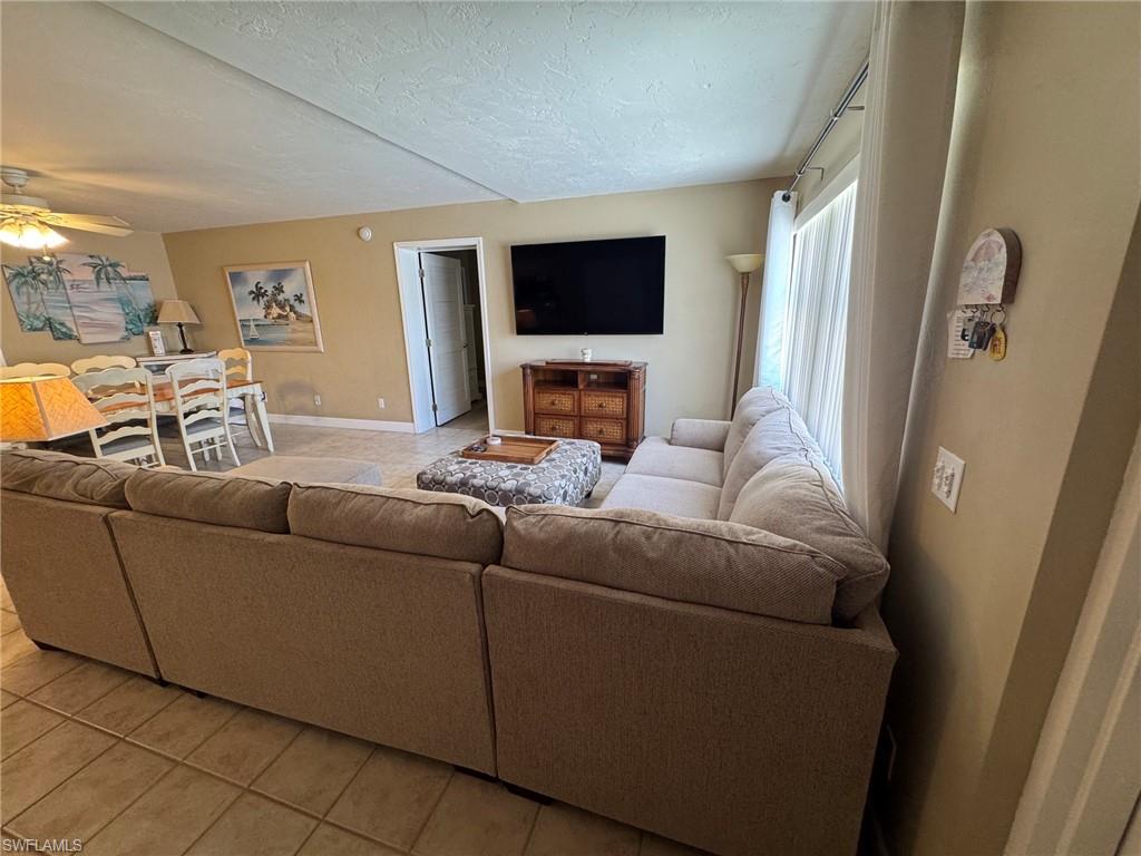 2550 Estero Blvd 12 Property Photo 10