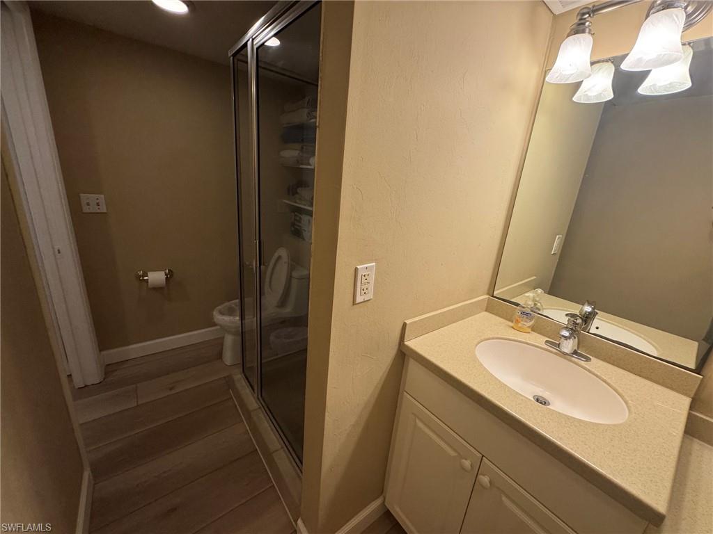 2550 Estero Blvd 12 Property Photo 16