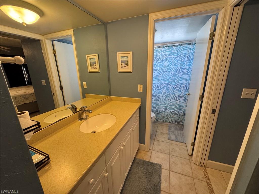 2550 Estero Blvd 12 Property Photo 28