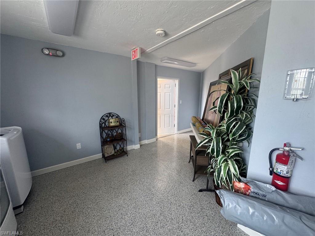 2550 Estero Blvd 12 Property Photo 42