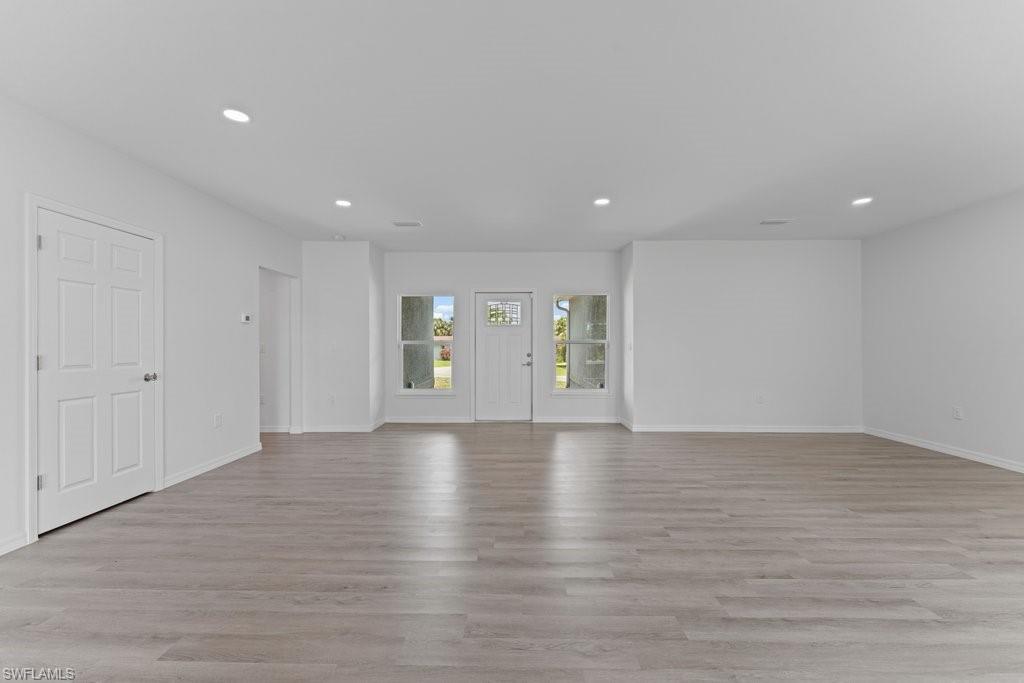 15 Hampton Ave Property Photo 14