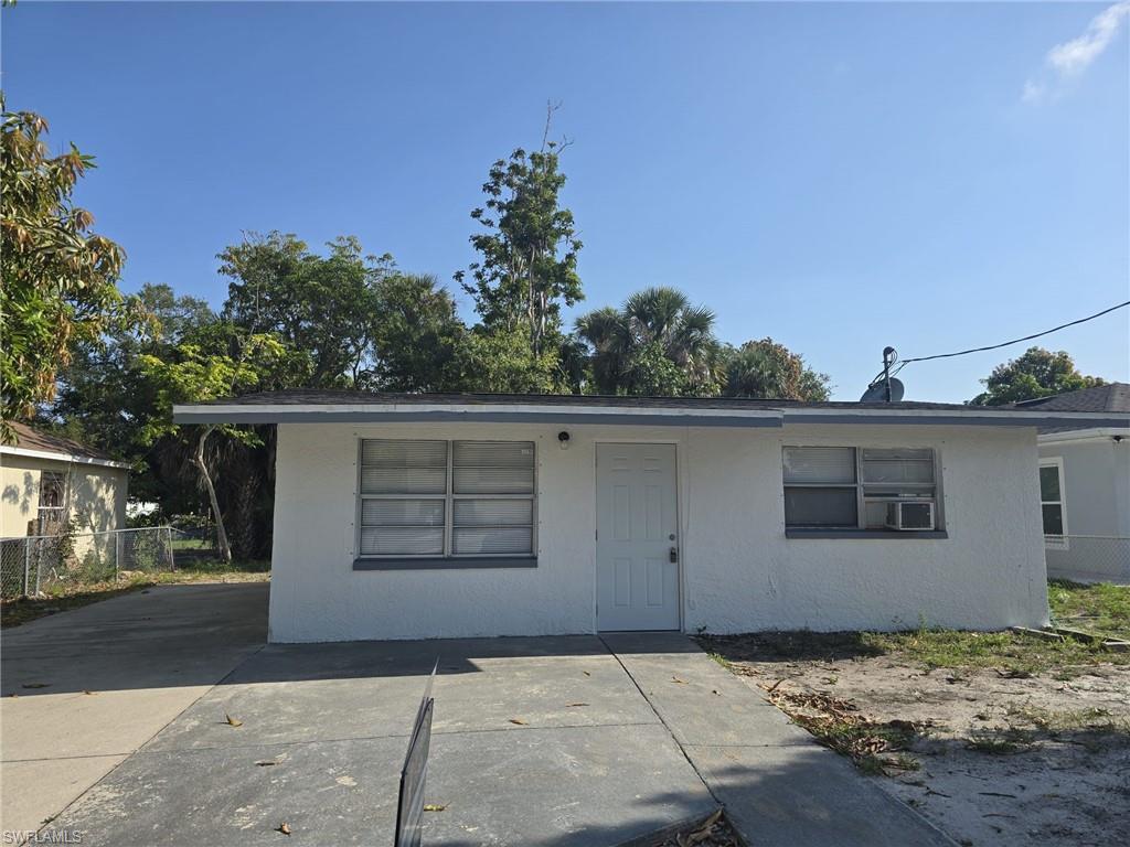3135 Blount St Property Photo 3