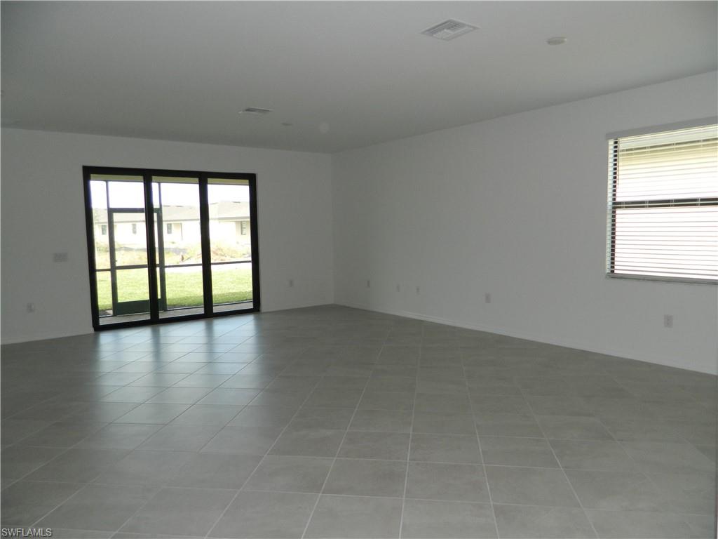 3447 Menores Way Property Photo 4