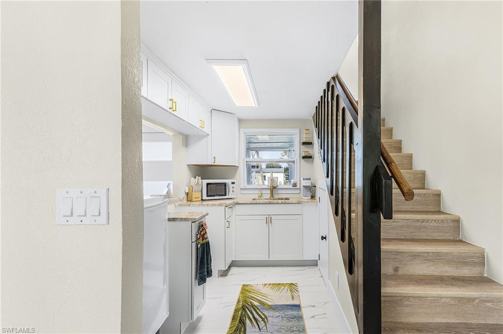 2430 Orange St Property Photo 12