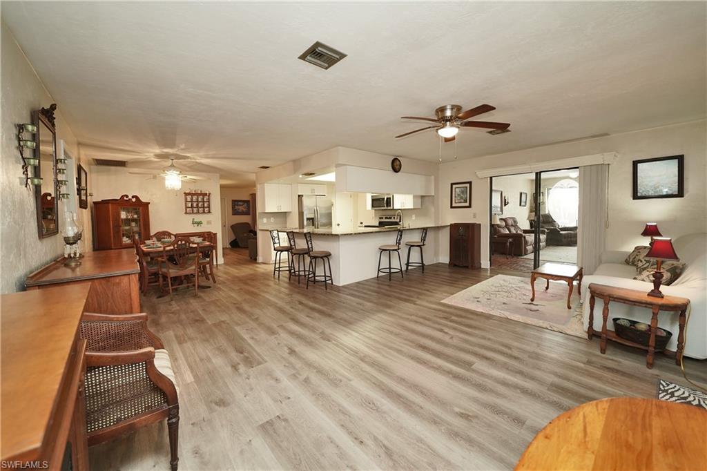 7228 Reymoor Dr Property Photo 14