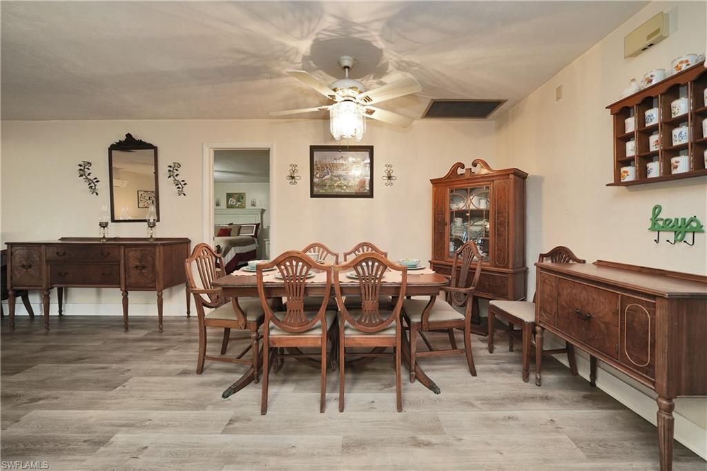 7228 Reymoor Dr Property Photo 22