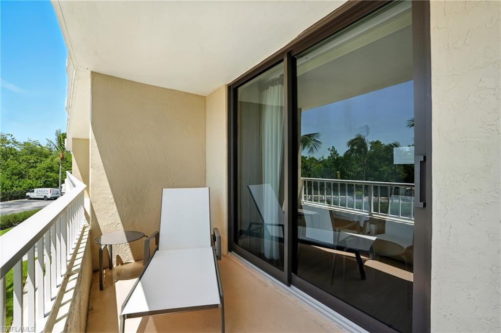 440 Seaview Ct 201 Property Photo 27