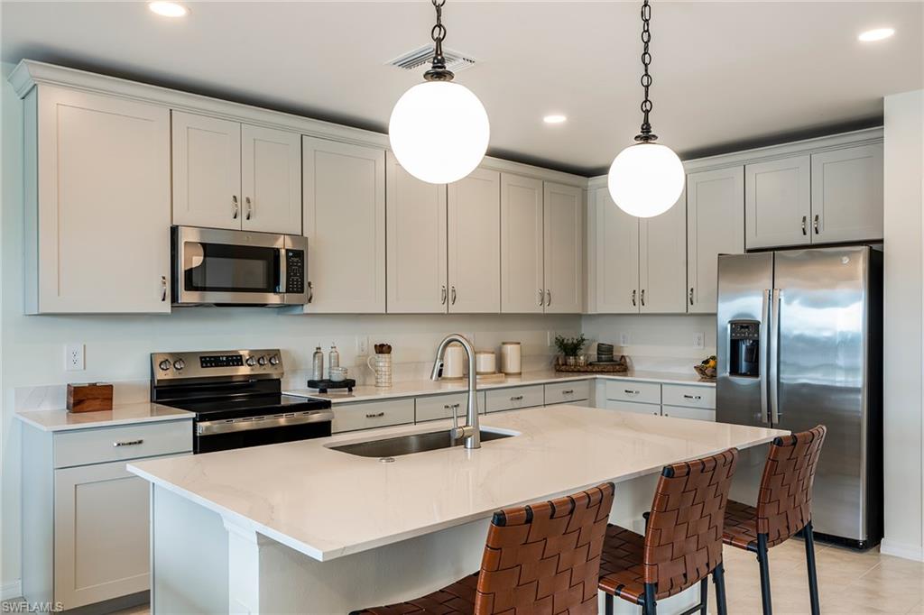 264 Moonlit Lake Trl Property Photo 4