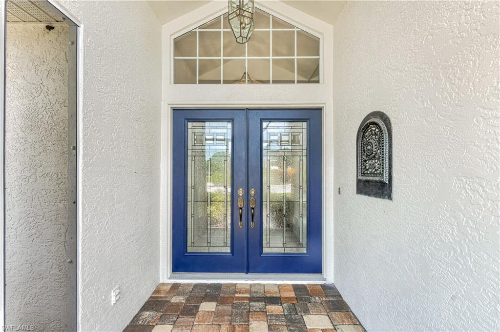 6011 Key Largo Cir Property Photo 5