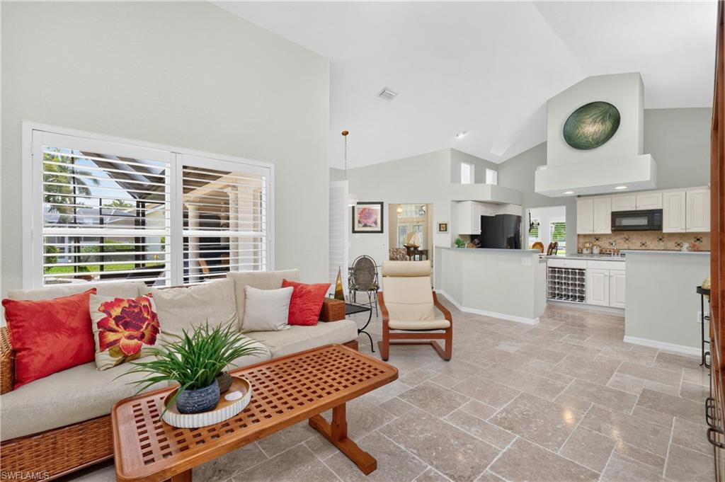 6011 Key Largo Cir Property Photo 16