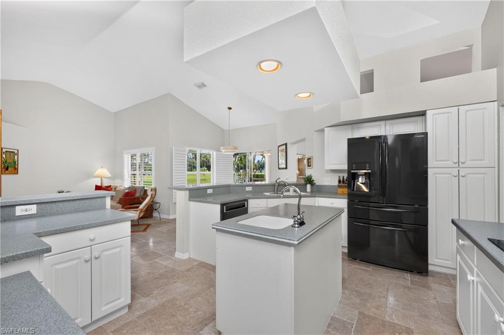 6011 Key Largo Cir Property Photo 21