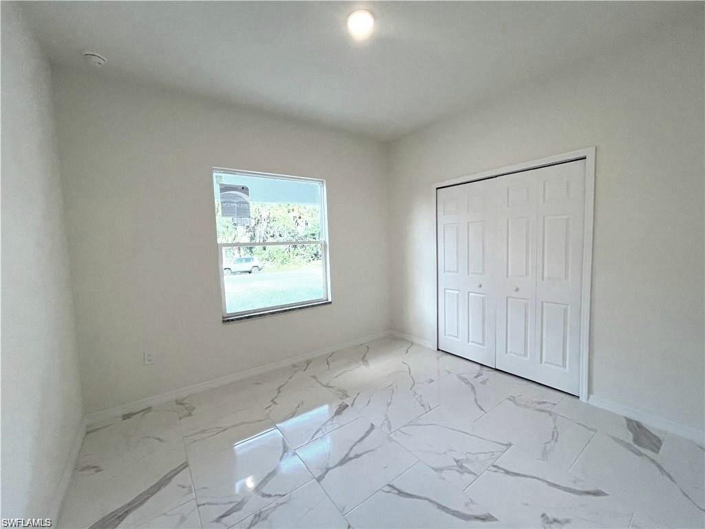 1236 Ramsay St E Property Photo 6