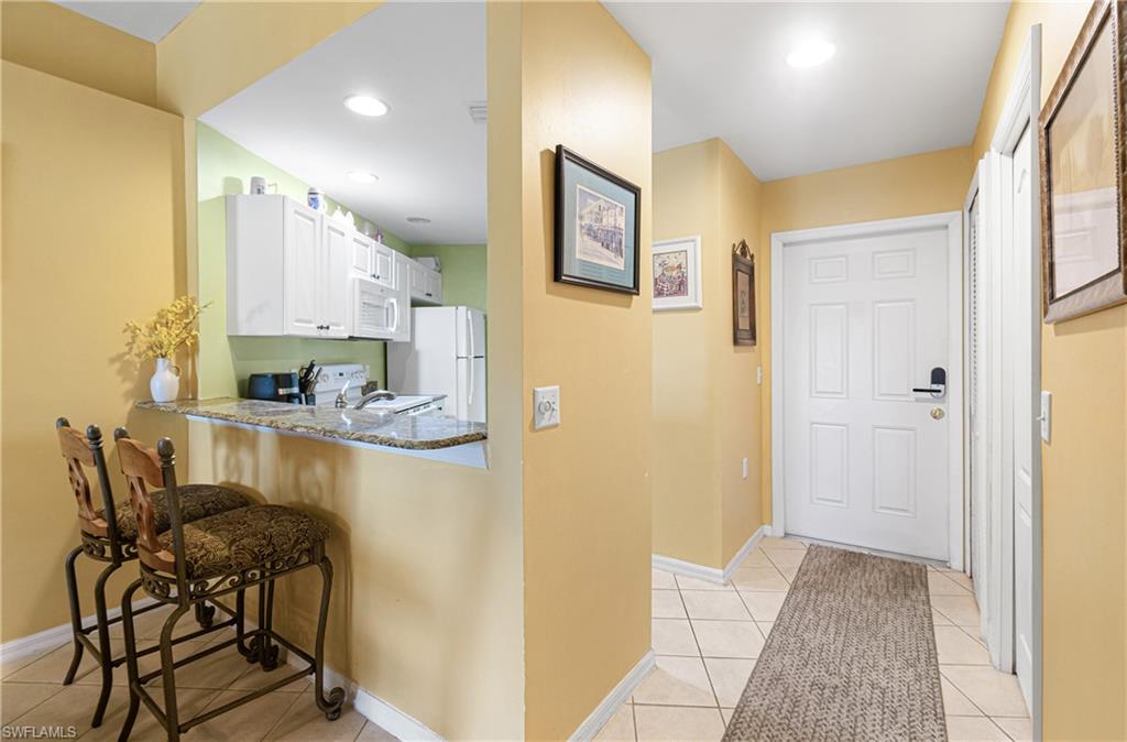 12141 Summergate Cir 102 Property Photo 6