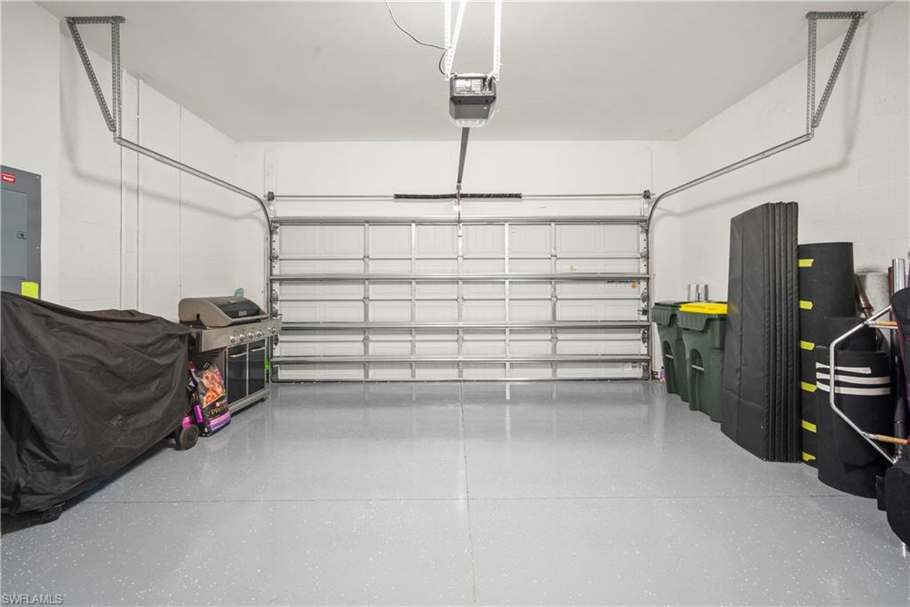 15916 Sugar Hill Dr Property Photo 19