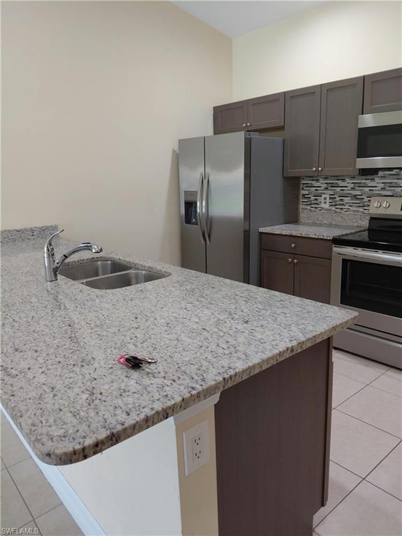 4608 Santa Barbara Blvd Property Photo 4