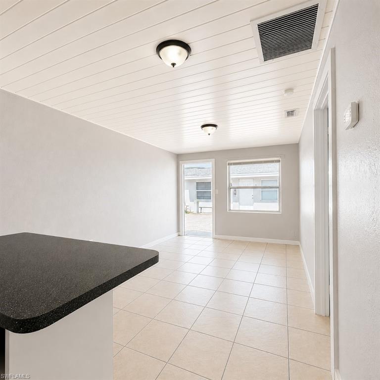 3240 Dora St Property Photo 3