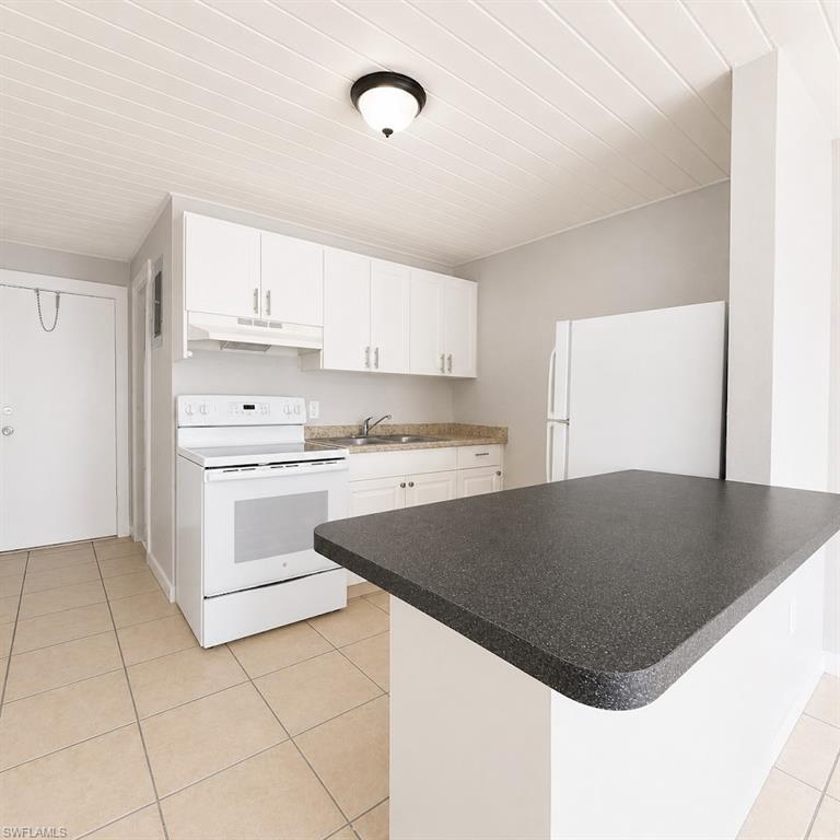 3240 Dora St Property Photo 4