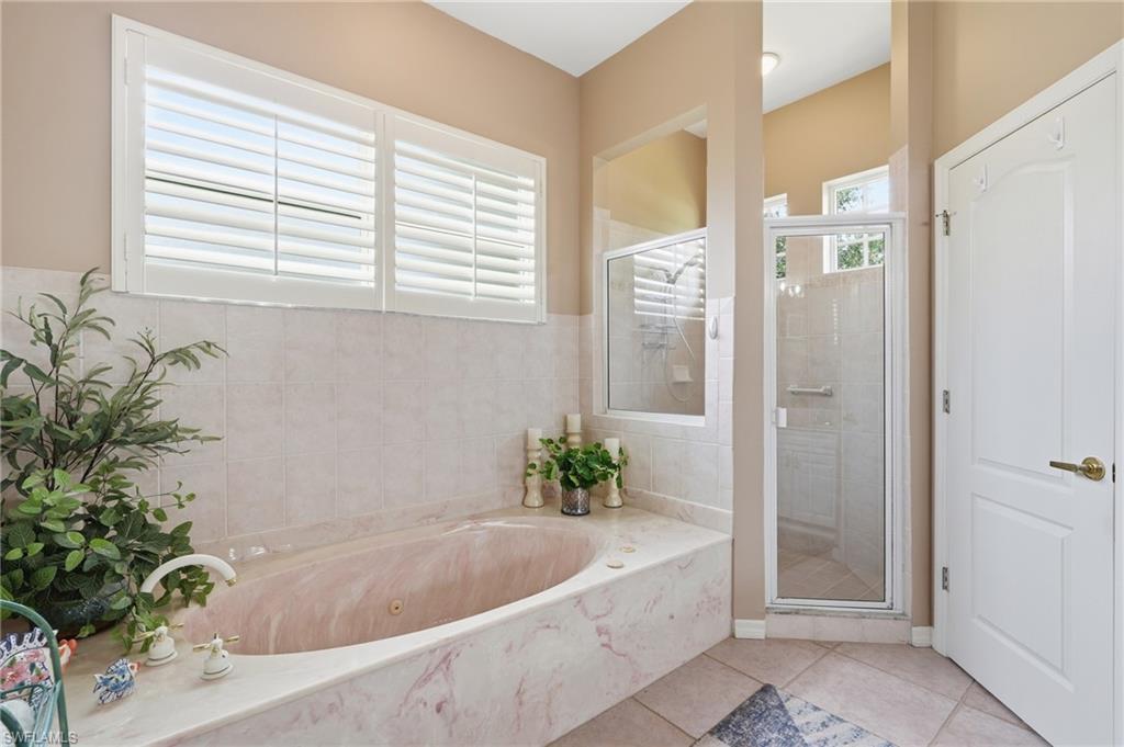 8861 Creek Run Dr Property Photo 32