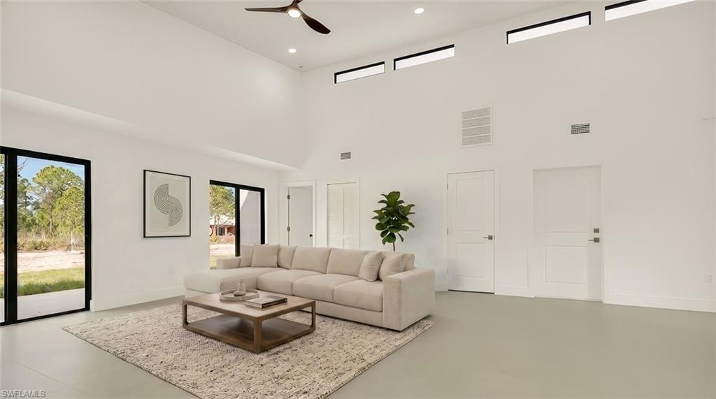 1011 State Ave Property Photo 4