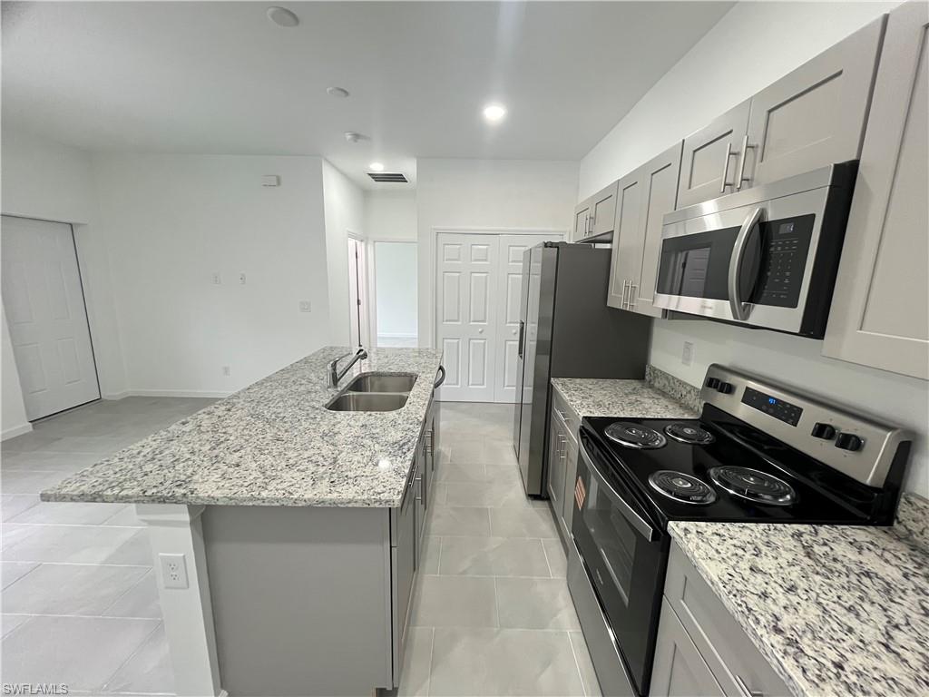 4605 Karen Ave N Property Photo 6