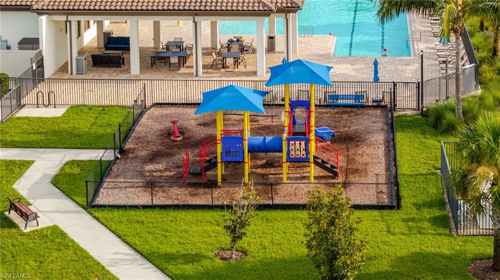 14454 Cantabria Dr Property Photo 32