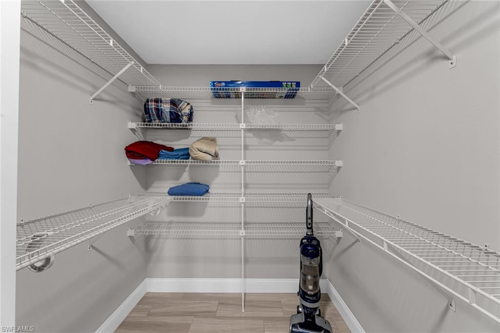 219 Se 19th Ct Property Photo 10