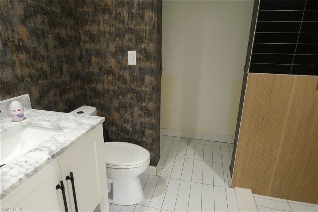 5235 Cedarbend Dr 4 Property Photo 5
