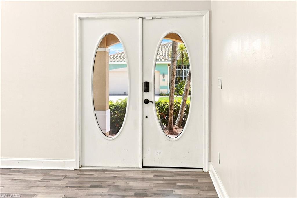13031 Shoreside Ct Property Photo 3