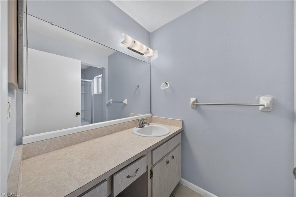 1418 Se 23rd Ter Property Photo 13