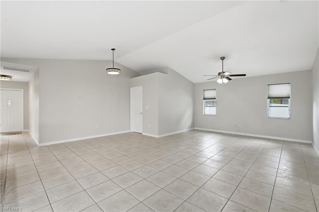 524 Se 8th Pl Property Photo 28